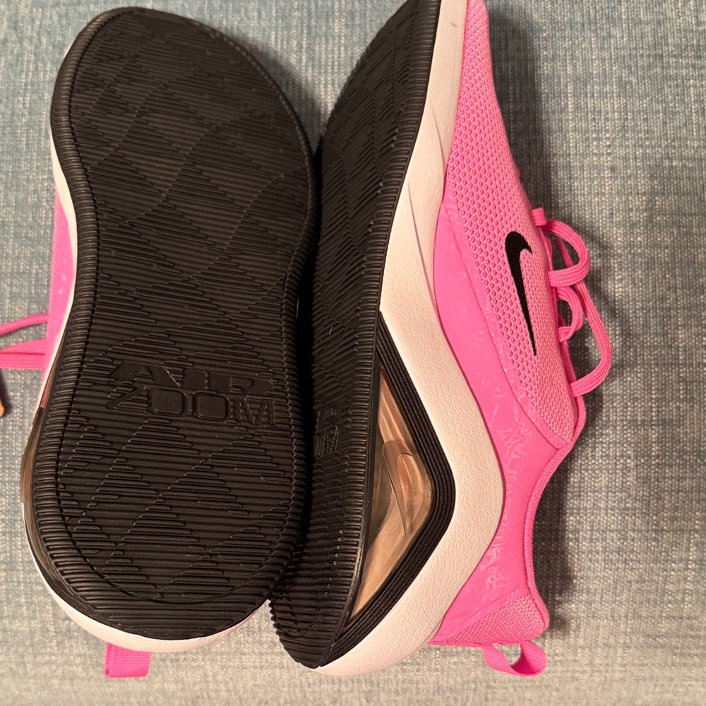 Nike Women's Pink and Black Athletic Shoes - Picture 4 of 5